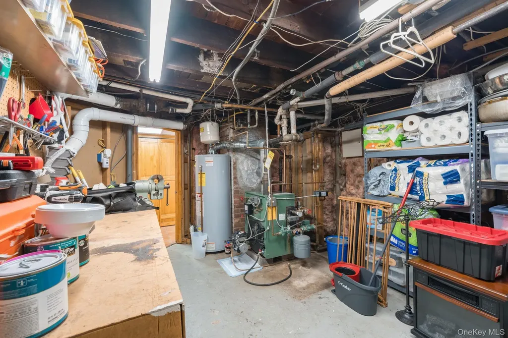 82 Nottingham Avenue Valley Stream NY 11580