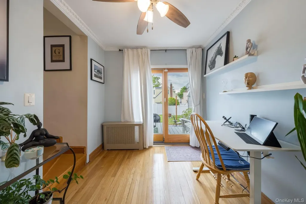 82 Nottingham Avenue Valley Stream NY 11580