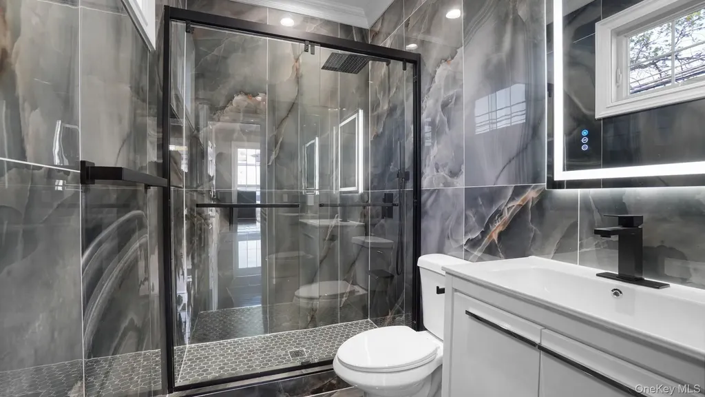 2105 Hoffman Avenue Elmont NY 11003