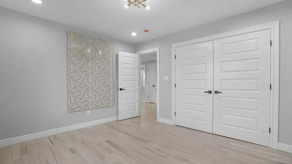 2105 Hoffman Avenue Elmont NY 11003