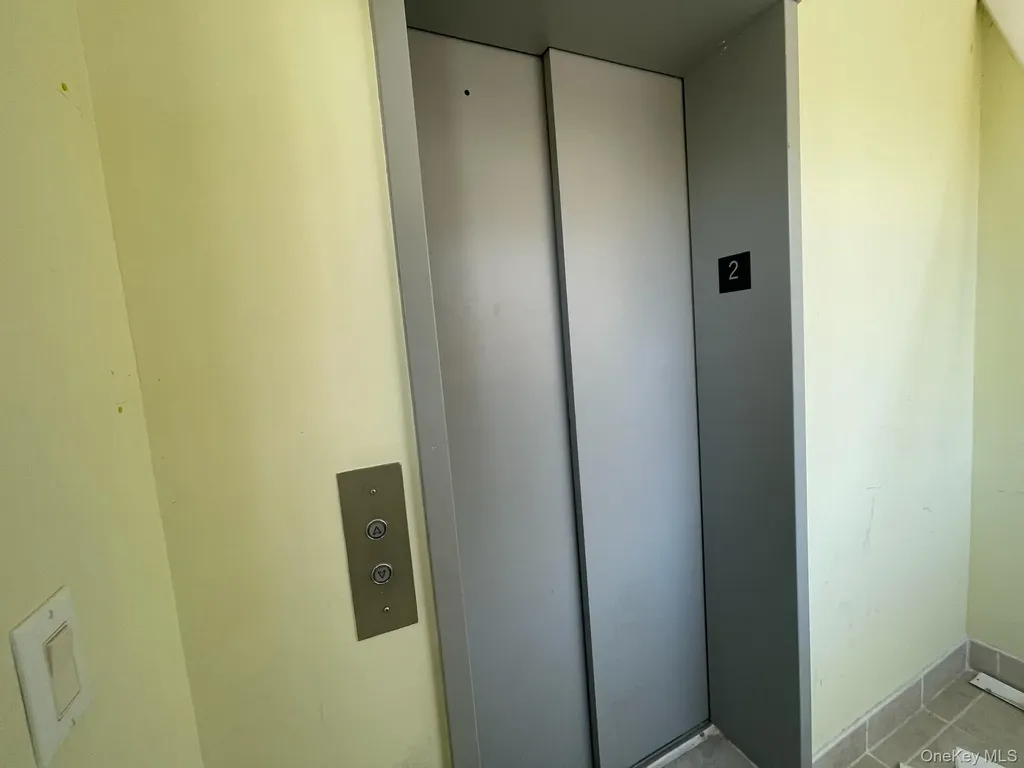 41-13 149 Place Flushing NY 11355