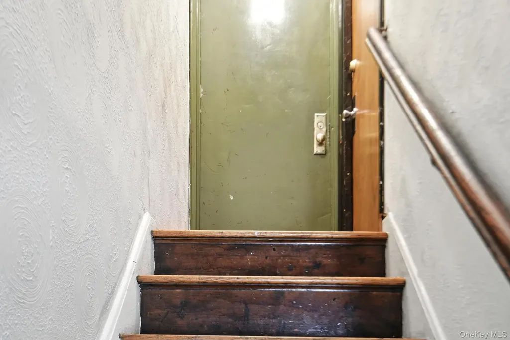 3224 Gunther Avenue Bronx NY 10469