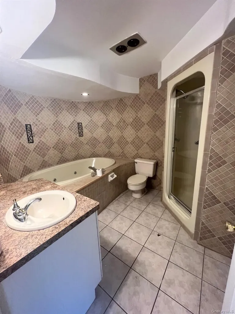 7 Wicket Street Coram NY 11727