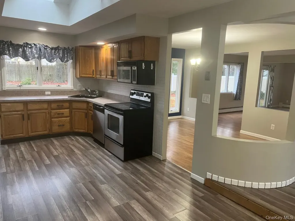 7 Wicket Street Coram NY 11727