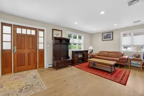 30 Brandeis Avenue Mohegan Lake NY 10547