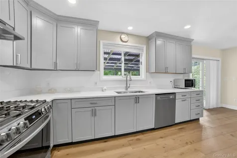 30 Brandeis Avenue Mohegan Lake NY 10547