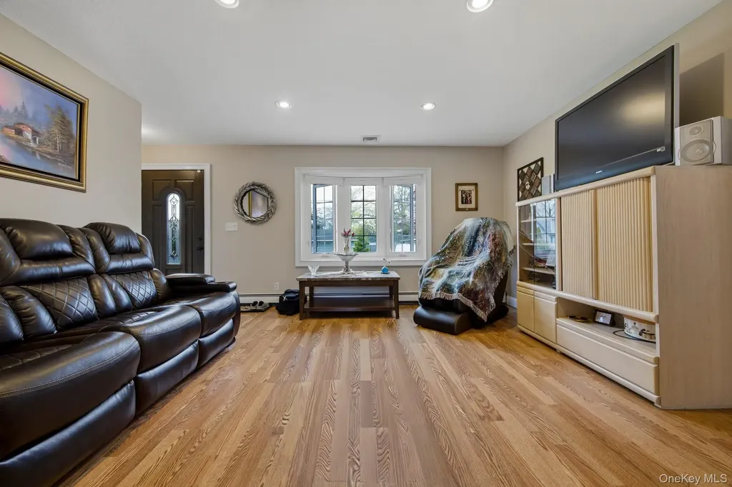 46 Lafayette Drive Shirley NY 11967