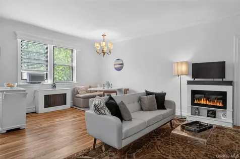 4784 Boston Post Road Pelham NY 10803