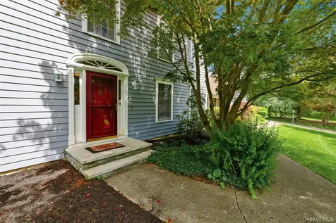 13 Spy Glass Lane Staatsburg NY 12580