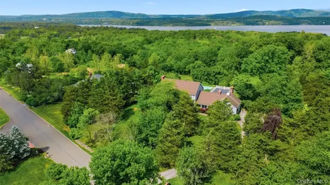 13 Spy Glass Lane Staatsburg NY 12580