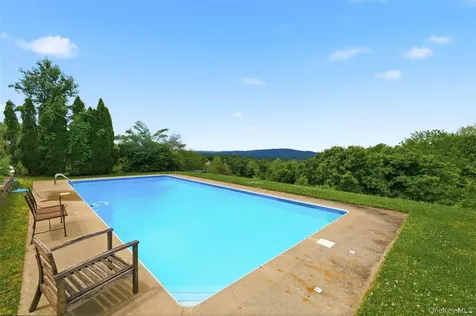 13 Spy Glass Lane Staatsburg NY 12580