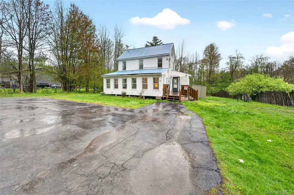41 Rock Ridge Avenue Monticello NY 12701