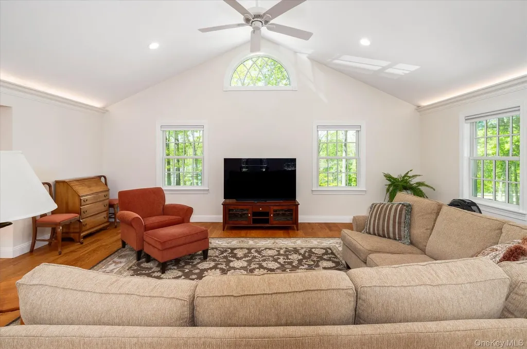 58 Lake Road Katonah NY 10536