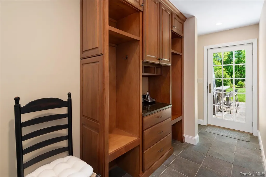 58 Lake Road Katonah NY 10536