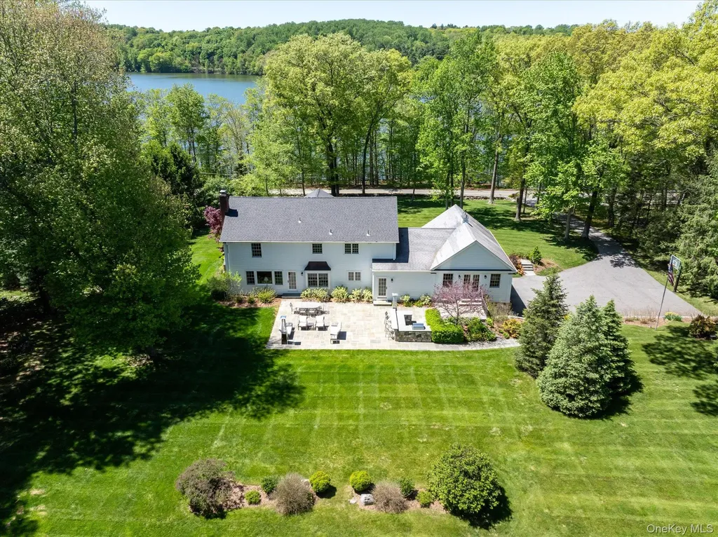58 Lake Road Katonah NY 10536