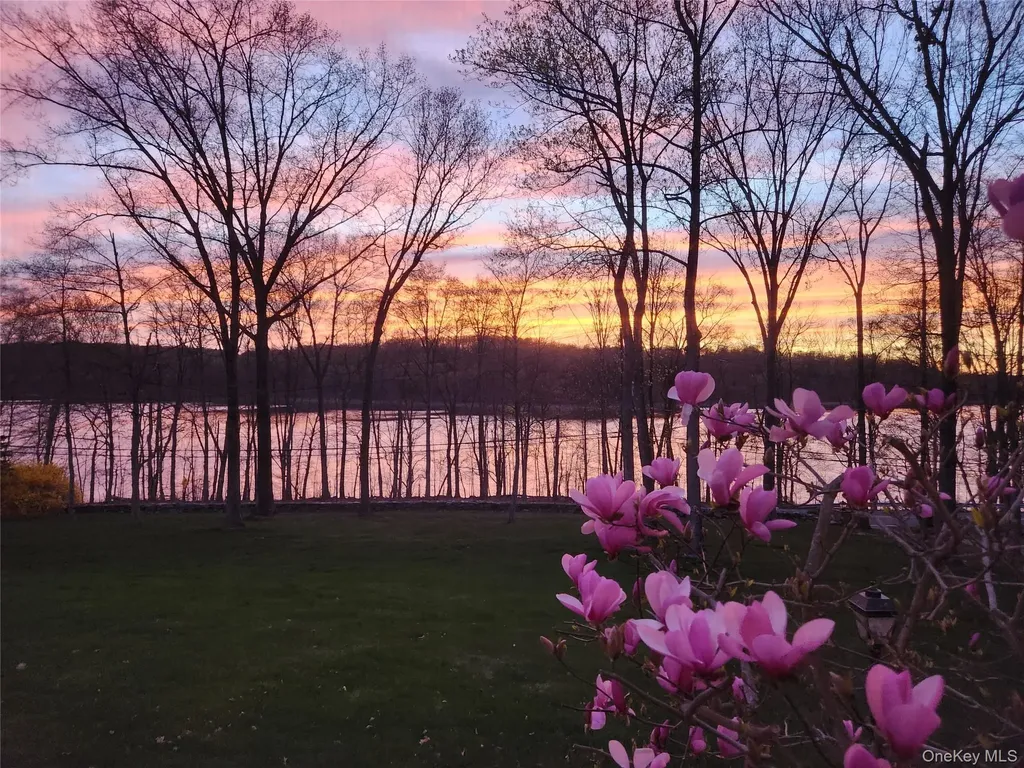 58 Lake Road Katonah NY 10536