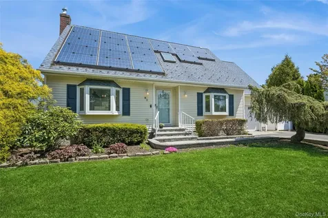 82 Jakes Lane Baiting Hollow NY 11933