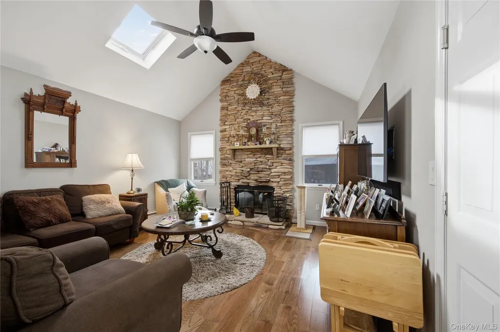 38 Elizabeth Drive Wading River NY 11792