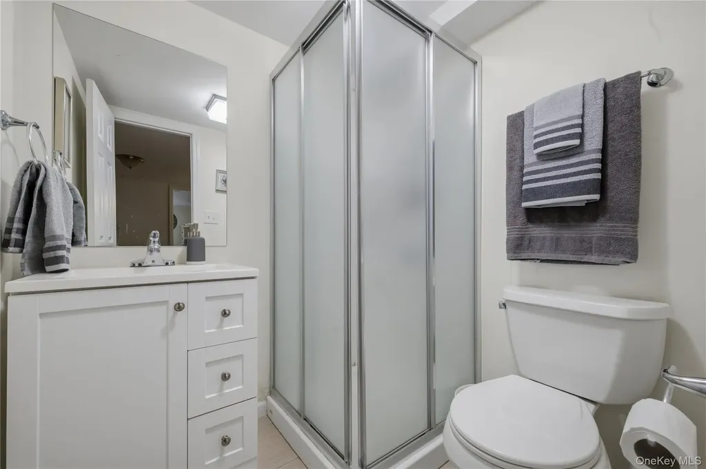 38 Elizabeth Drive Wading River NY 11792