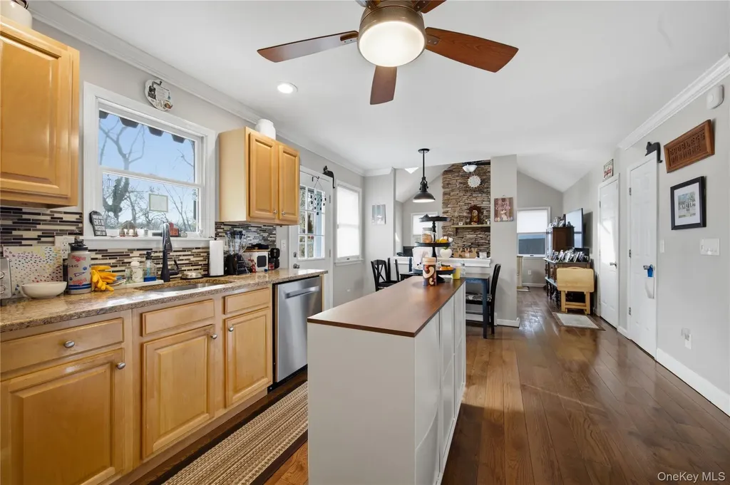 38 Elizabeth Drive Wading River NY 11792