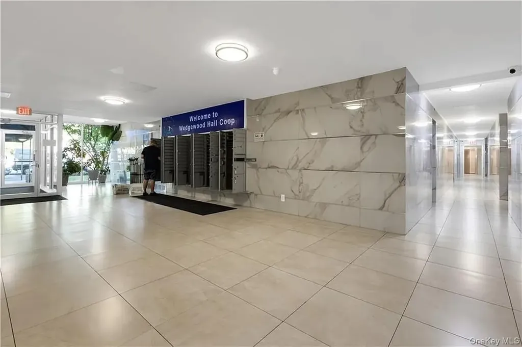 2580 Ocean Parkway Brooklyn NY 11235