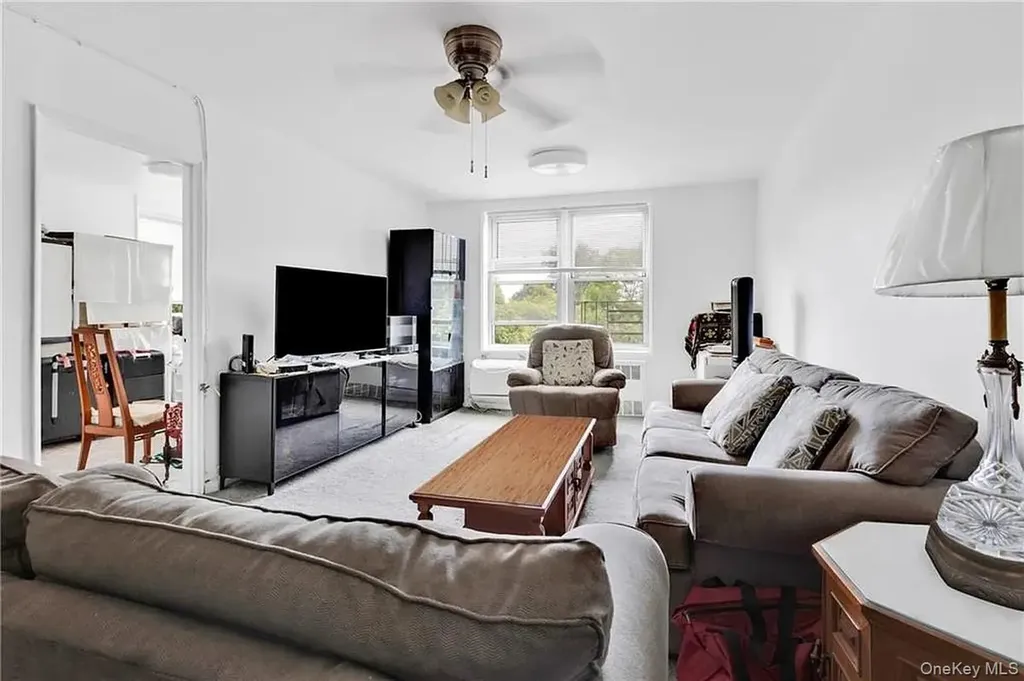 2580 Ocean Parkway Brooklyn NY 11235