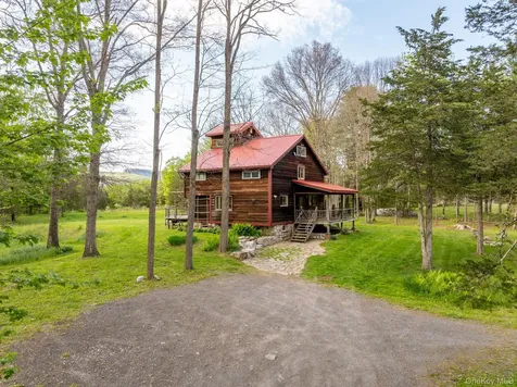 348 Libertyville Road New Paltz NY 12561