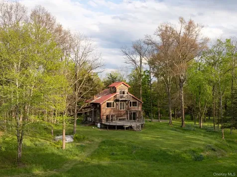 348 Libertyville Road New Paltz NY 12561