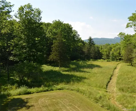 348 Libertyville Road New Paltz NY 12561