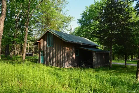 348 Libertyville Road New Paltz NY 12561