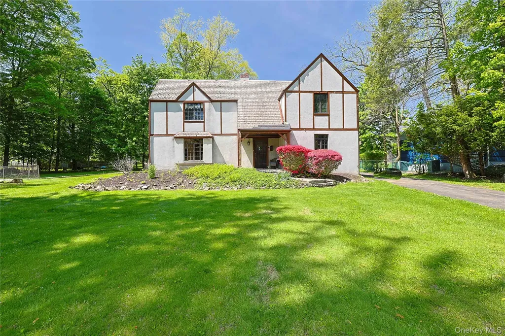 404 Downing Way Newburgh NY 12550