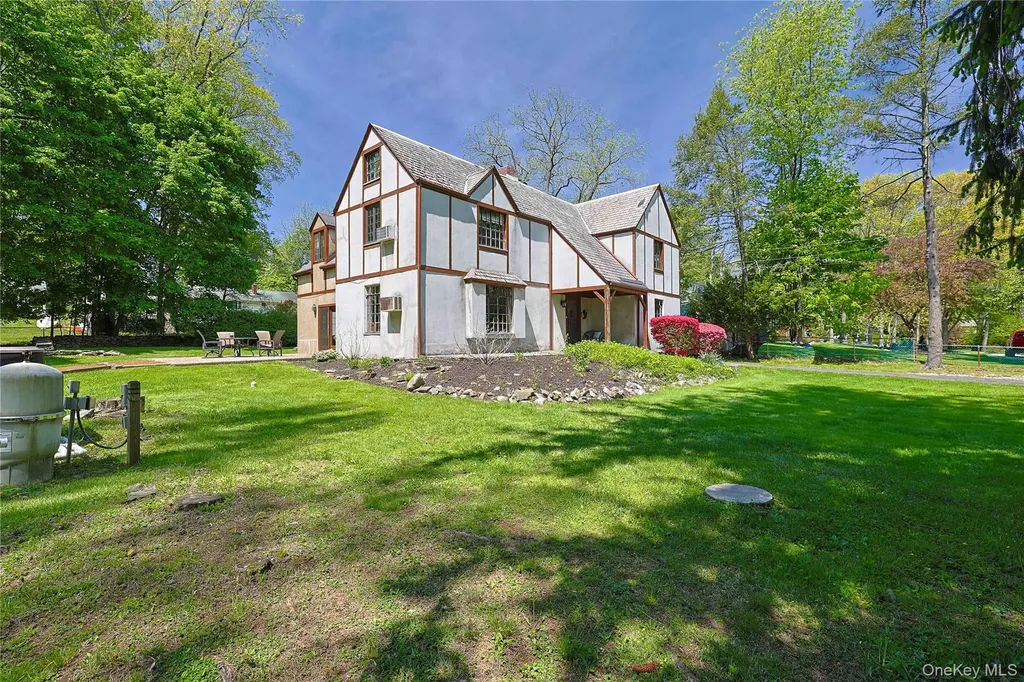 404 Downing Way Newburgh NY 12550