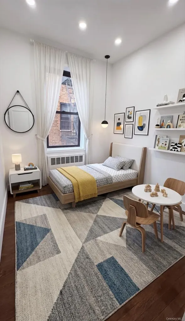 665 Thwaites Place Bronx NY 10467