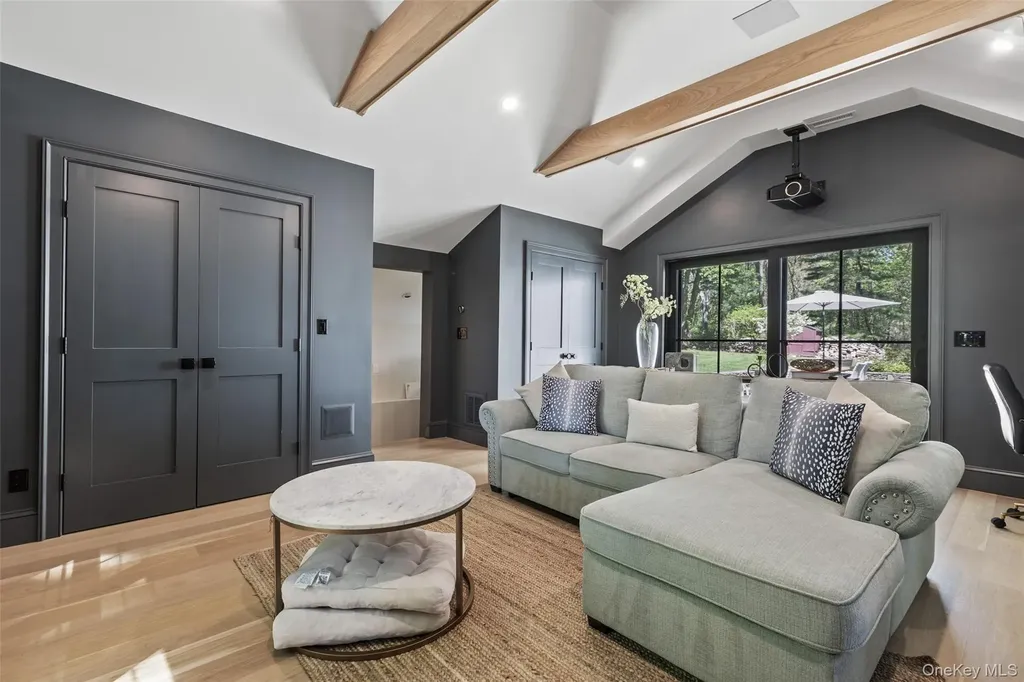 49 Clinton Road Bedford Hills NY 10507
