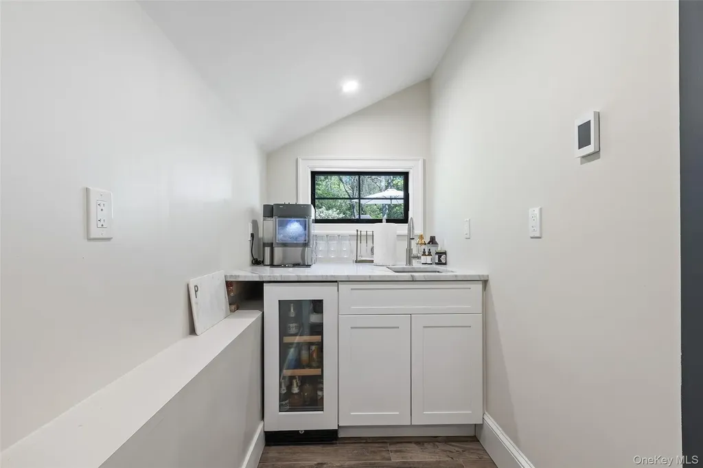 49 Clinton Road Bedford Hills NY 10507