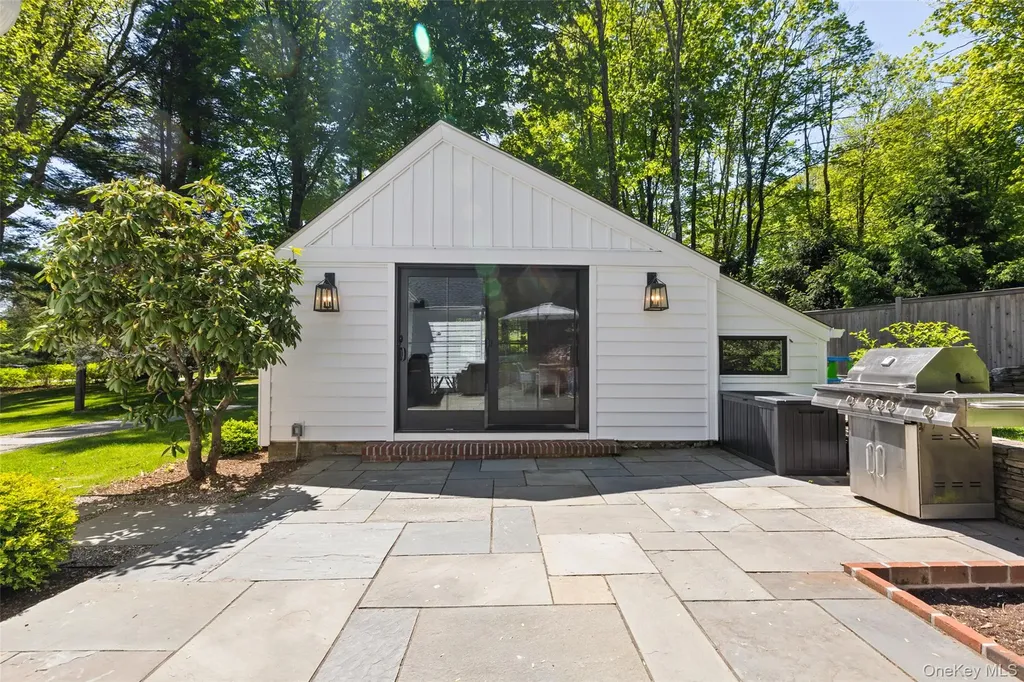 49 Clinton Road Bedford Hills NY 10507