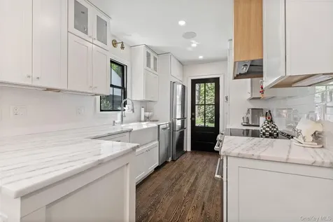 49 Clinton Road Bedford Hills NY 10507