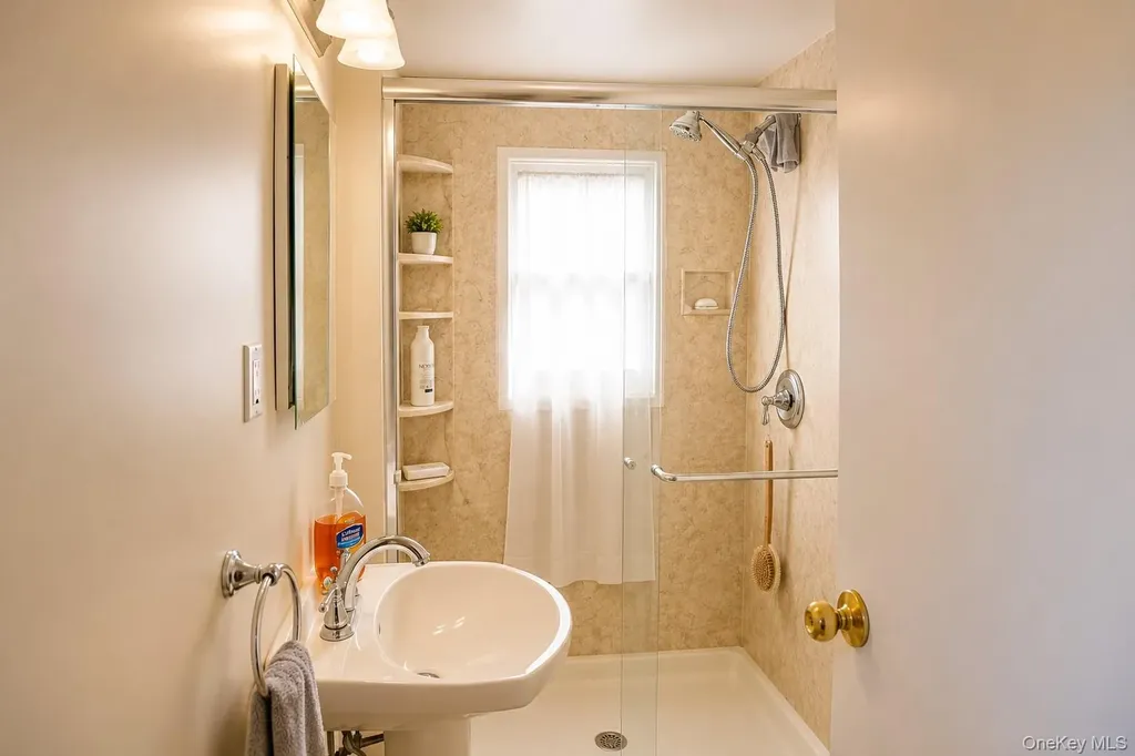 20 Carol Road Bethpage NY 11714