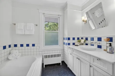 163 St Nicholas Avenue Bronxville NY 10708