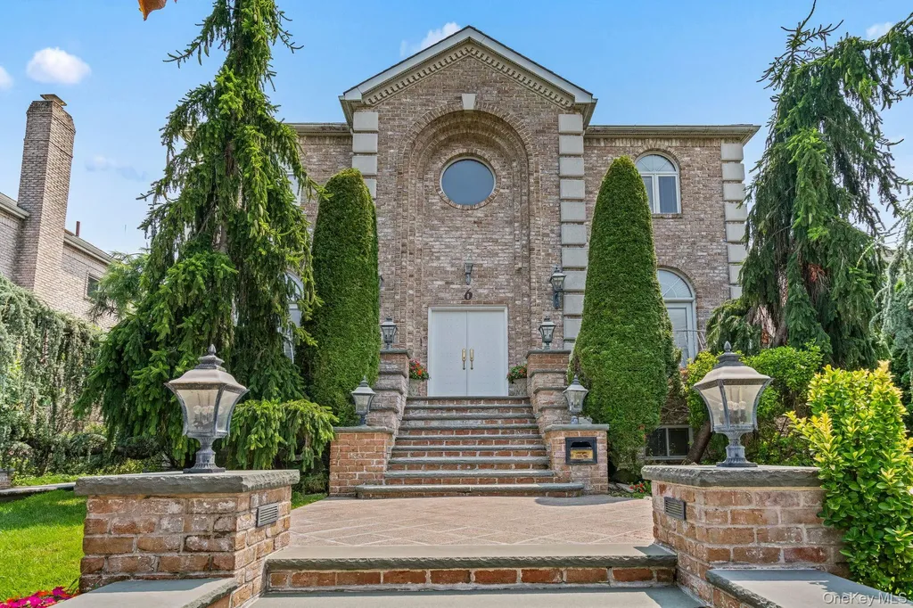 6 Summit Place Whitestone NY 11357