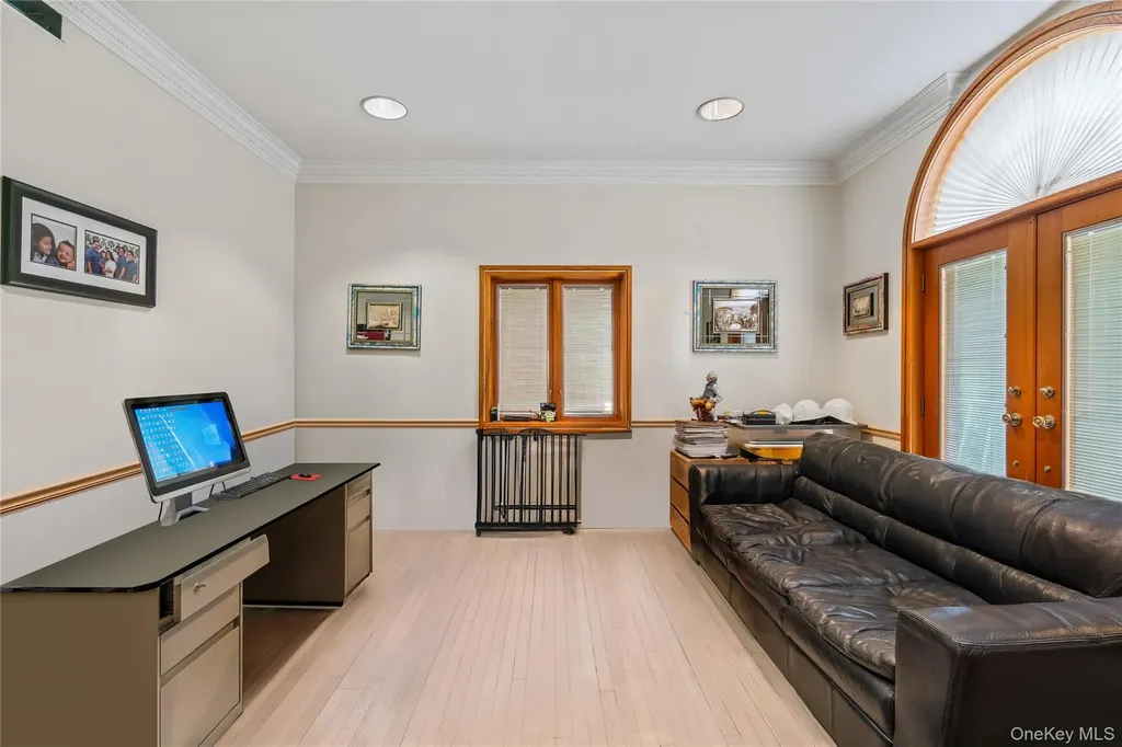 6 Summit Place Whitestone NY 11357