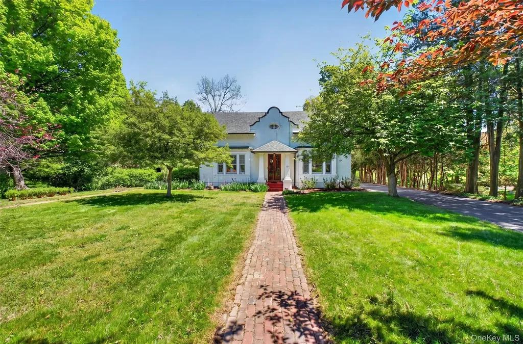 96 Hooker Avenue Poughkeepsie NY 12601