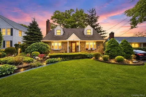 333 Jackson Avenue West Hempstead NY 11552