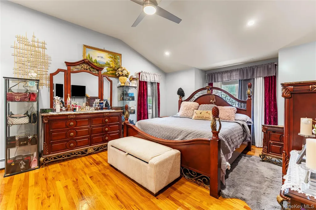 18 Valley Drive Nanuet NY 10954