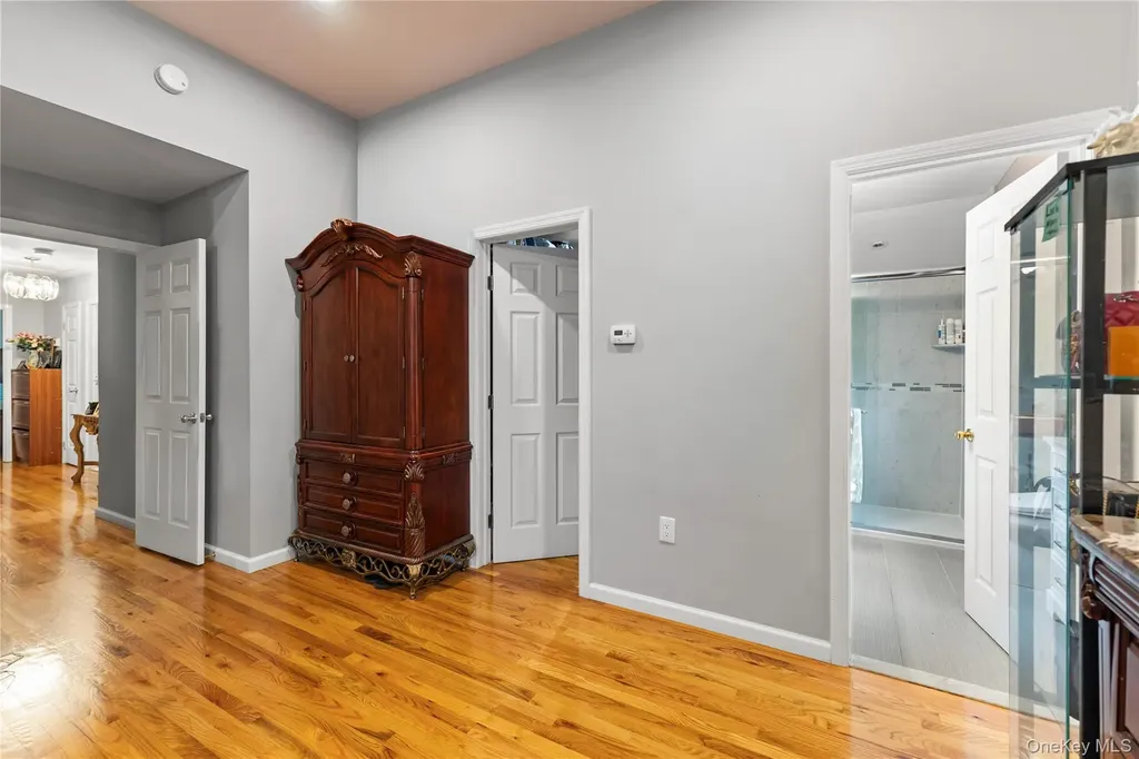 18 Valley Drive Nanuet NY 10954