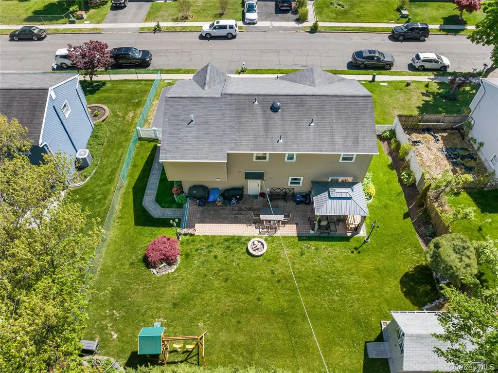 18 Valley Drive Nanuet NY 10954