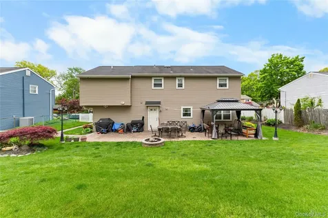18 Valley Drive Nanuet NY 10954