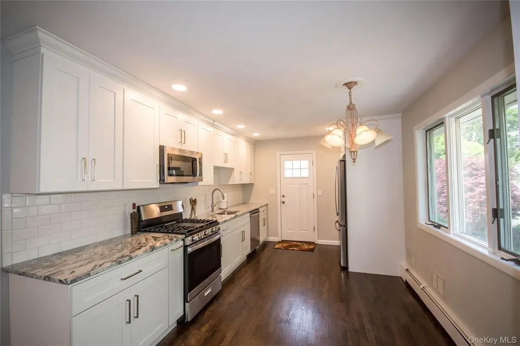 25 Whitetail Lane Commack NY 11725