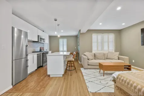 52 Lafayette Place Greenwich CT 06830