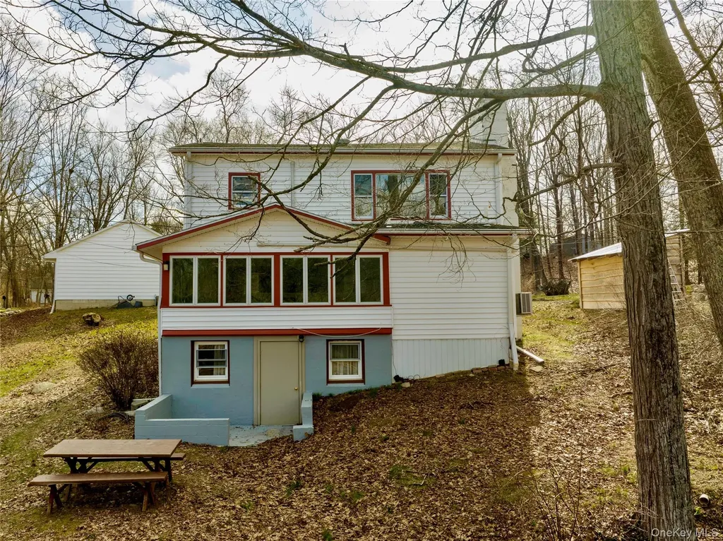 1232 Old Ford Circle Gardiner NY 12561